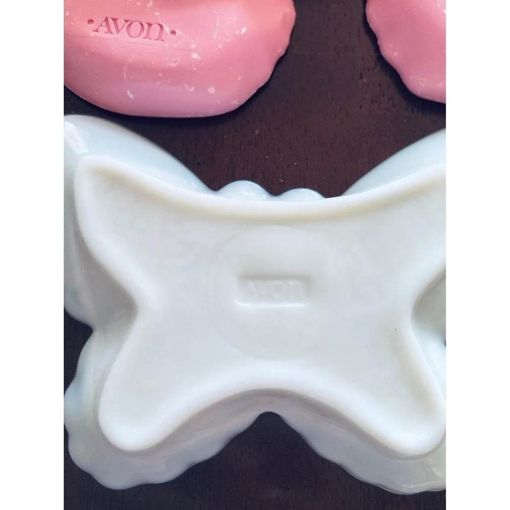Avon‎ Soap Dish Milk Glass 4.5in Pink Soap Vintage Cottagecore French Farmhouse
